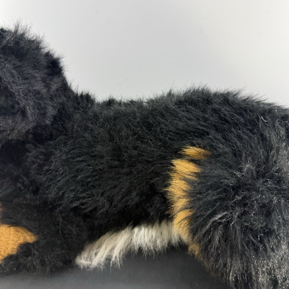 E&J Prima Classic Collection Realistic Bernese Mountain Dog 20" Plush Read - Picture 5 of 9